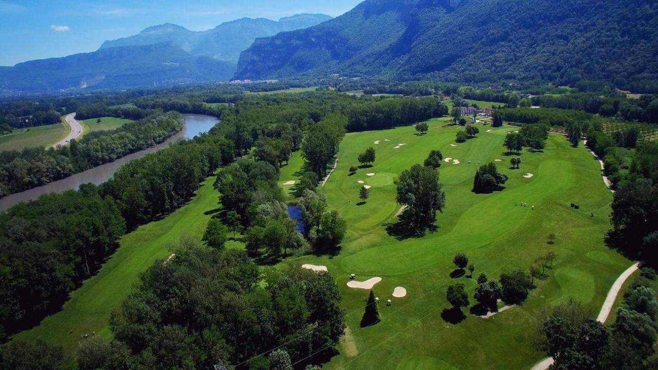 Golf Grenoble Charmeil 3*