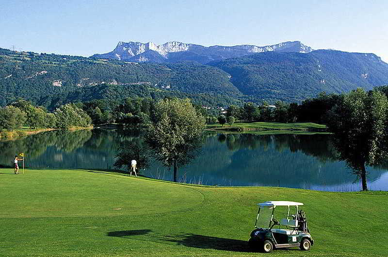 Golf Grenoble Charmeil Hotel
